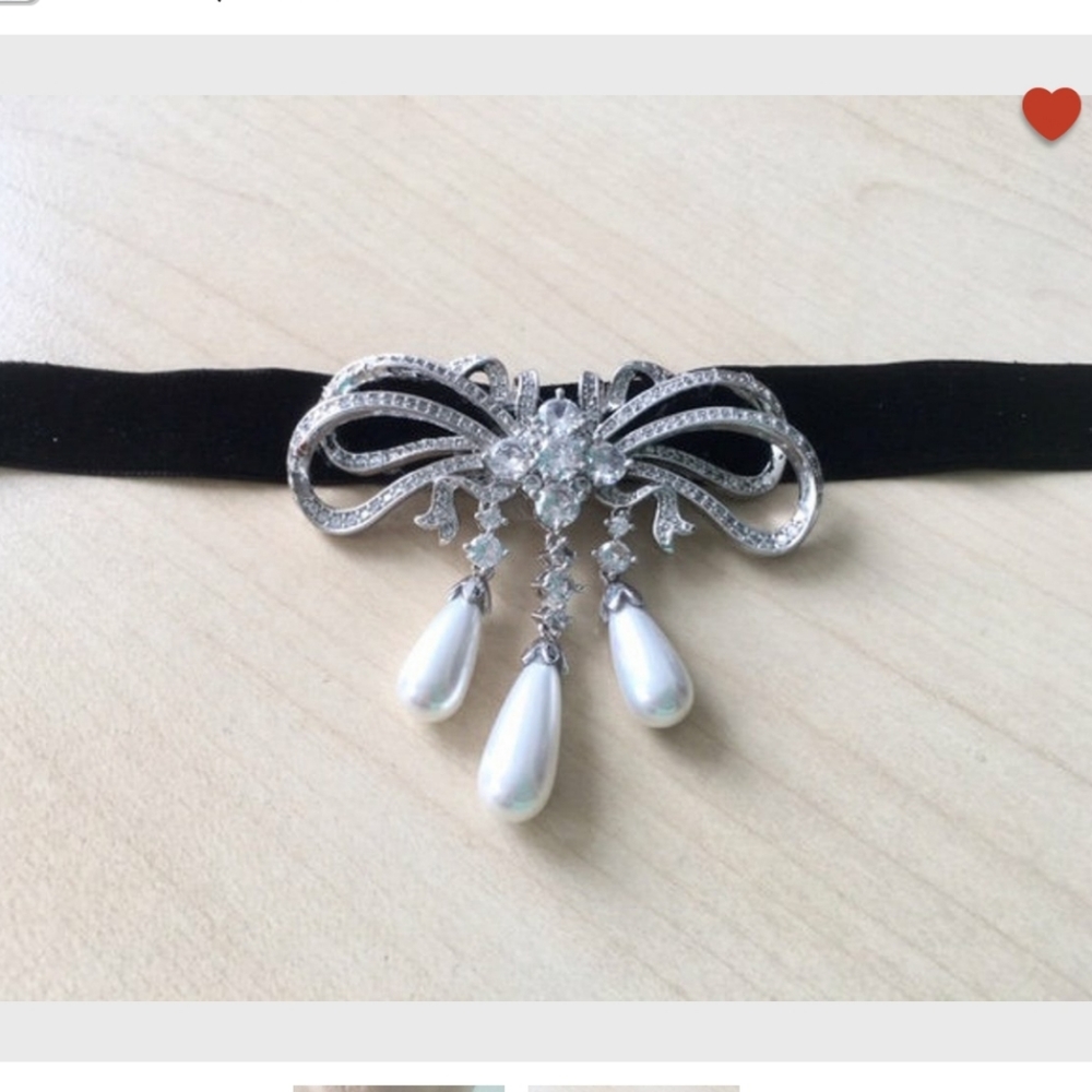 Victorian pearl choker